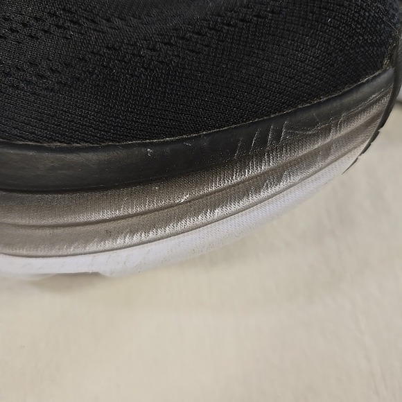 Hoka One One HOKA Bondi 8 Black White Women's Size 9.5 B - Picture 10 of 13